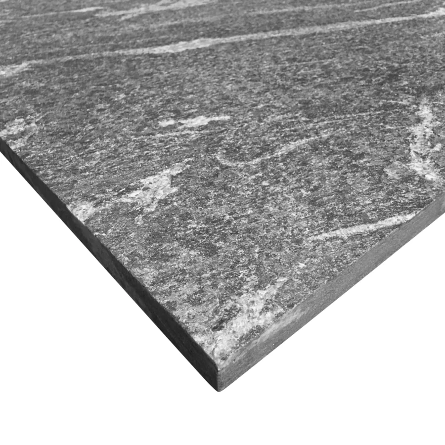 black-forest-plomien-60x60x15cm