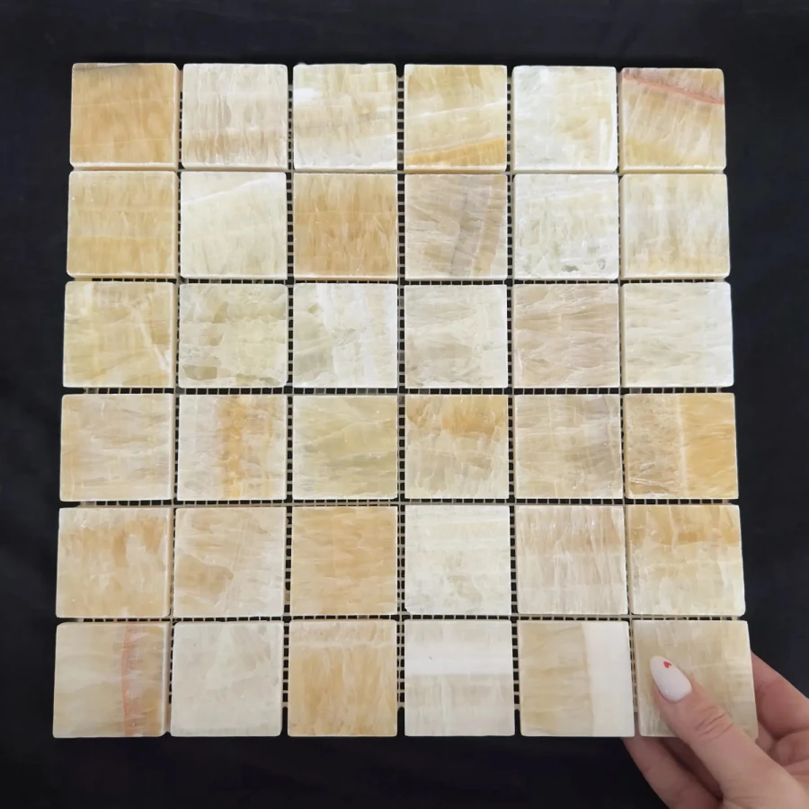-mozaika-yellow-onyx-poler-48x48x1cm